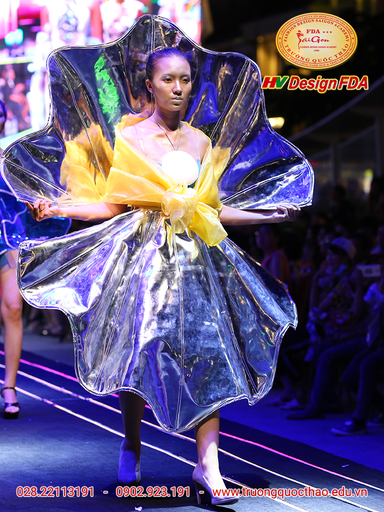Tuyển sinh ngành Thiết kế thời trang 2018 tuyen sinh nganh thiet ke thoi trang 2018